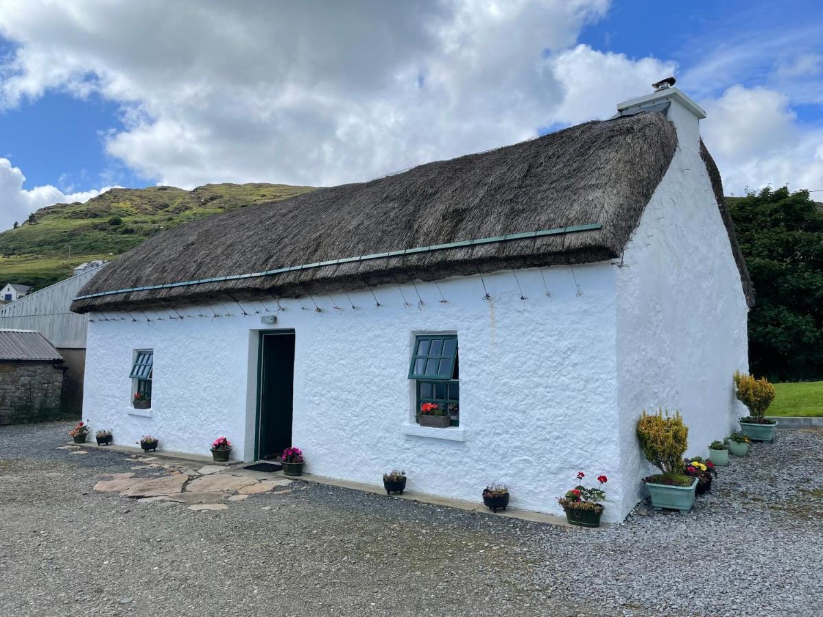 Anne'S Thatched Cottage Kilcar 외부 사진