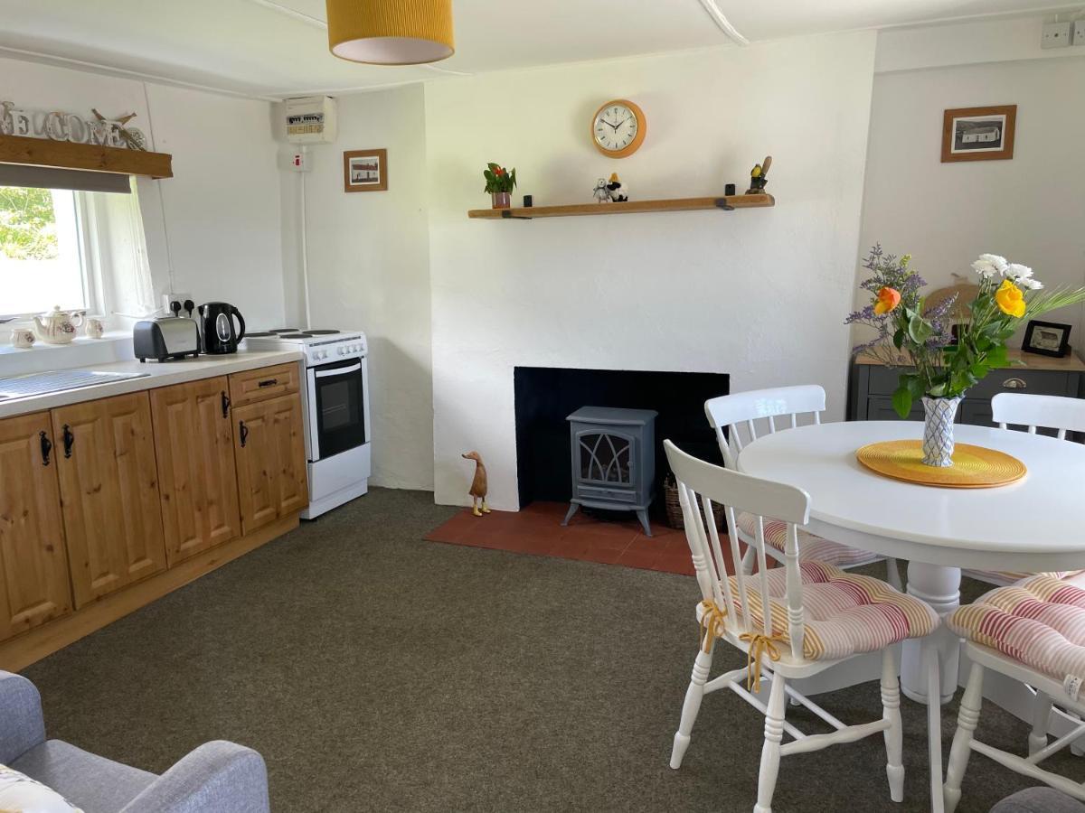 Anne'S Thatched Cottage Kilcar 외부 사진