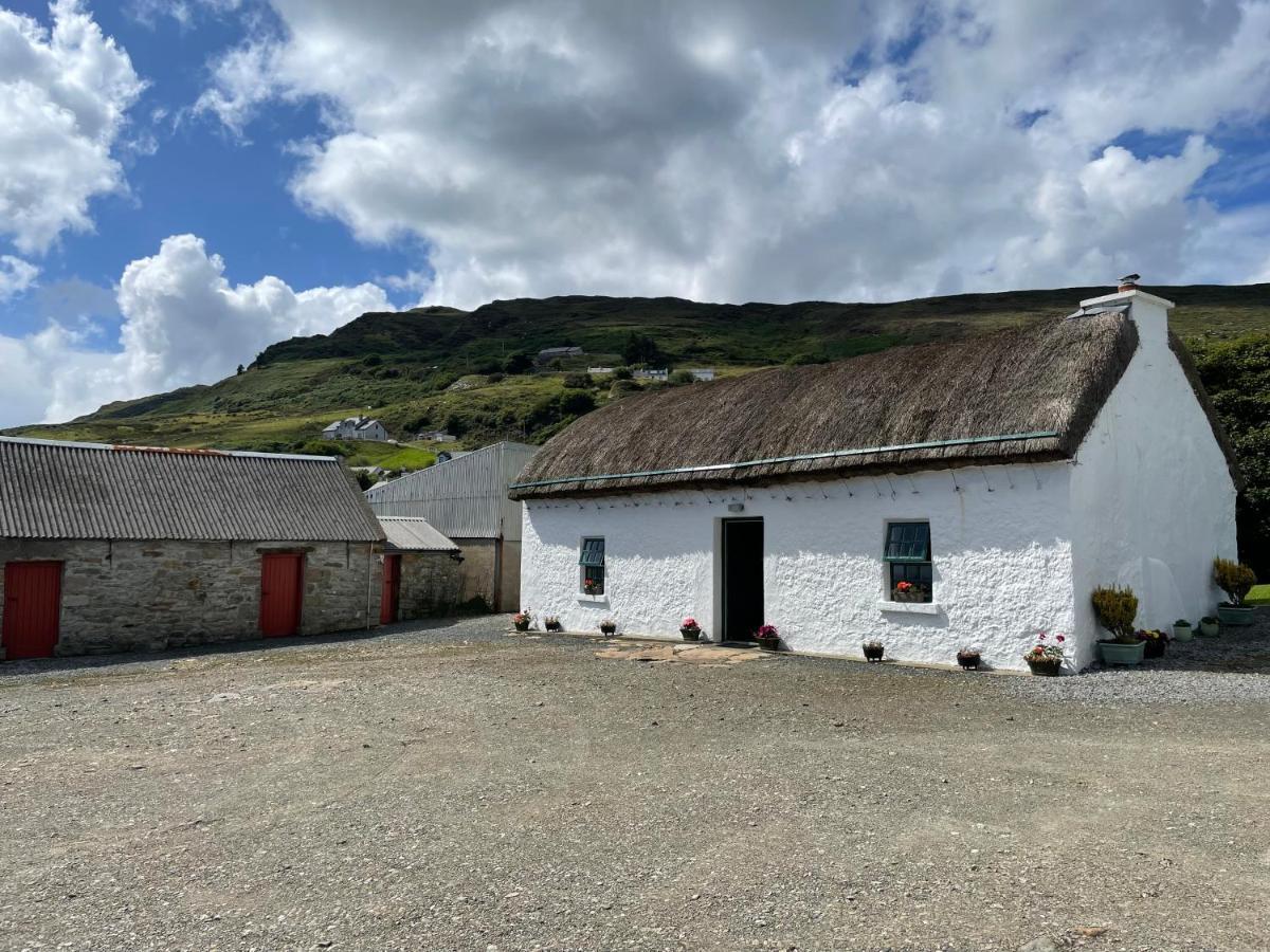 Anne'S Thatched Cottage Kilcar 외부 사진